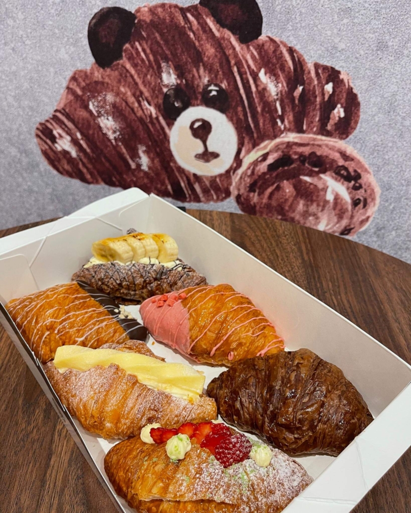 hazukido gourmet croissants in a box