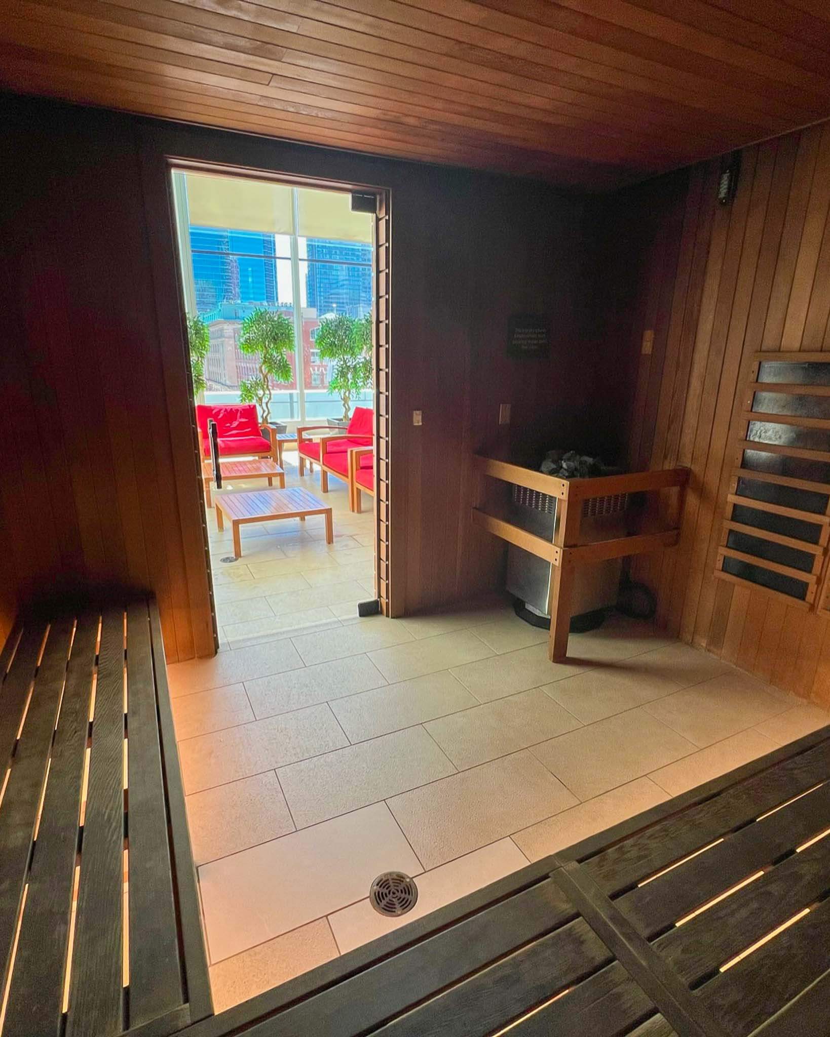 Shangri-La Toronto sauna